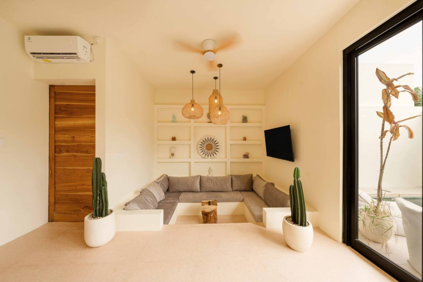 Modern 2BR Oasis with Pool in Balangan 20