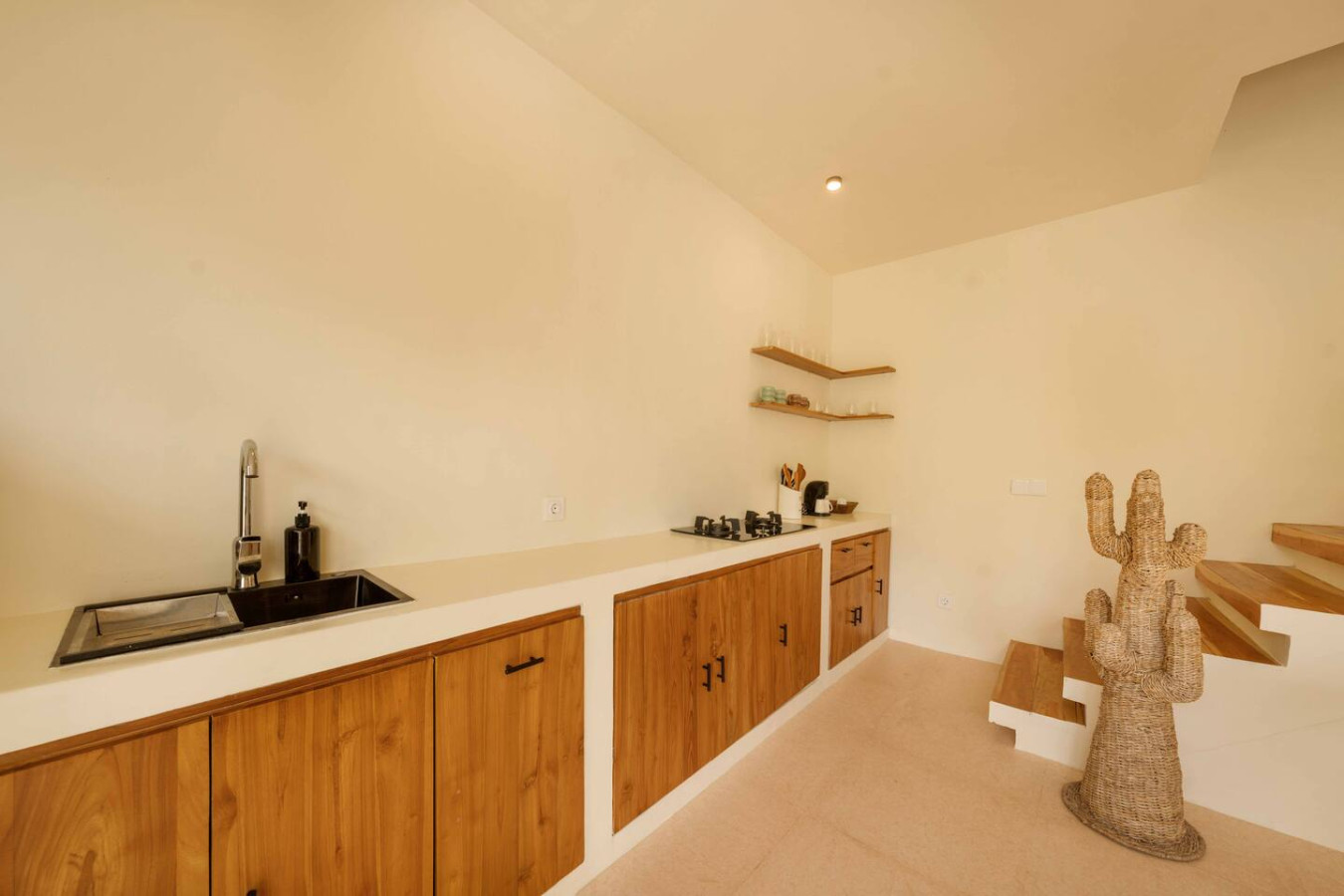 Modern 2BR Oasis with Pool in Balangan 49
