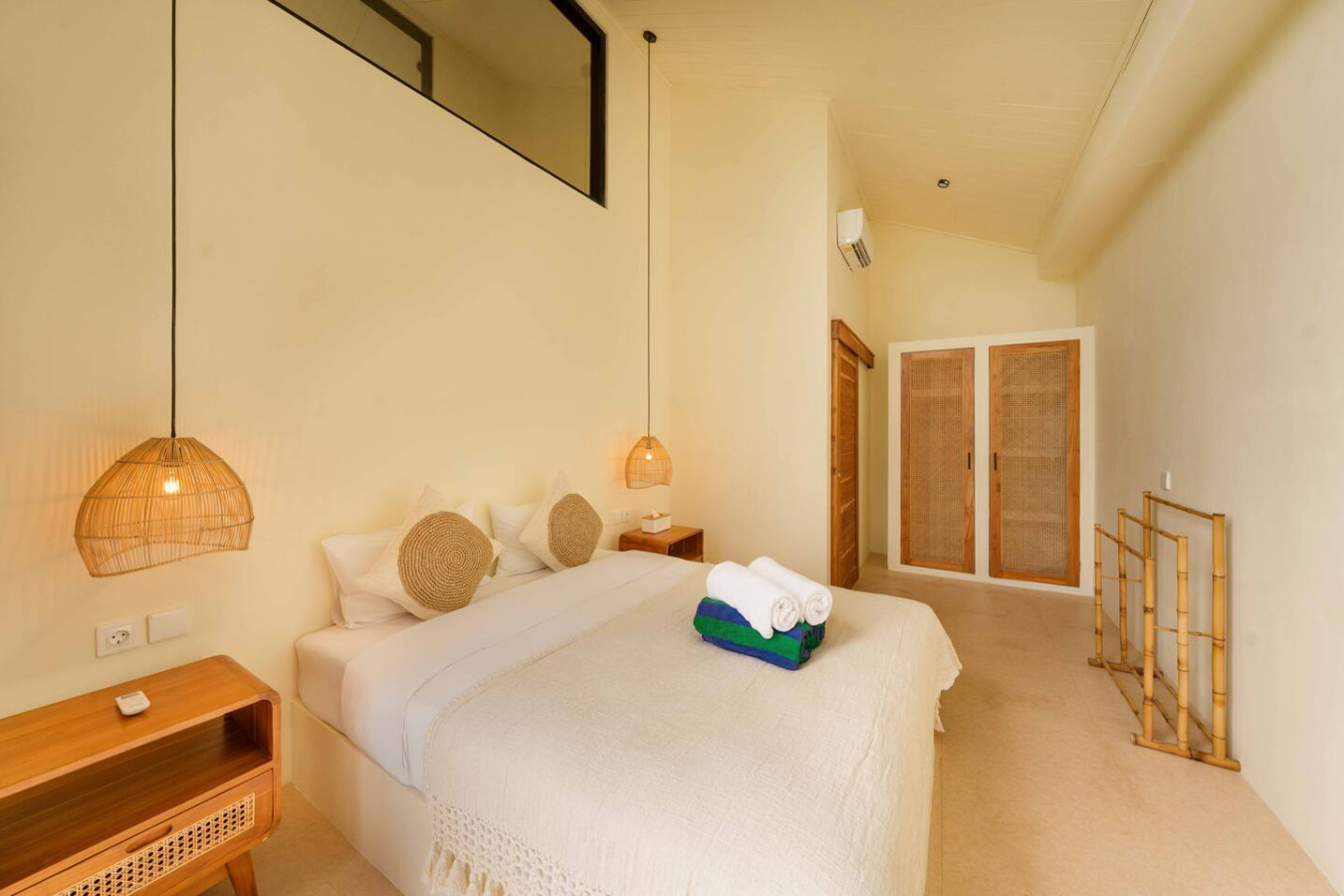 Modern 2BR Oasis with Pool in Balangan 7
