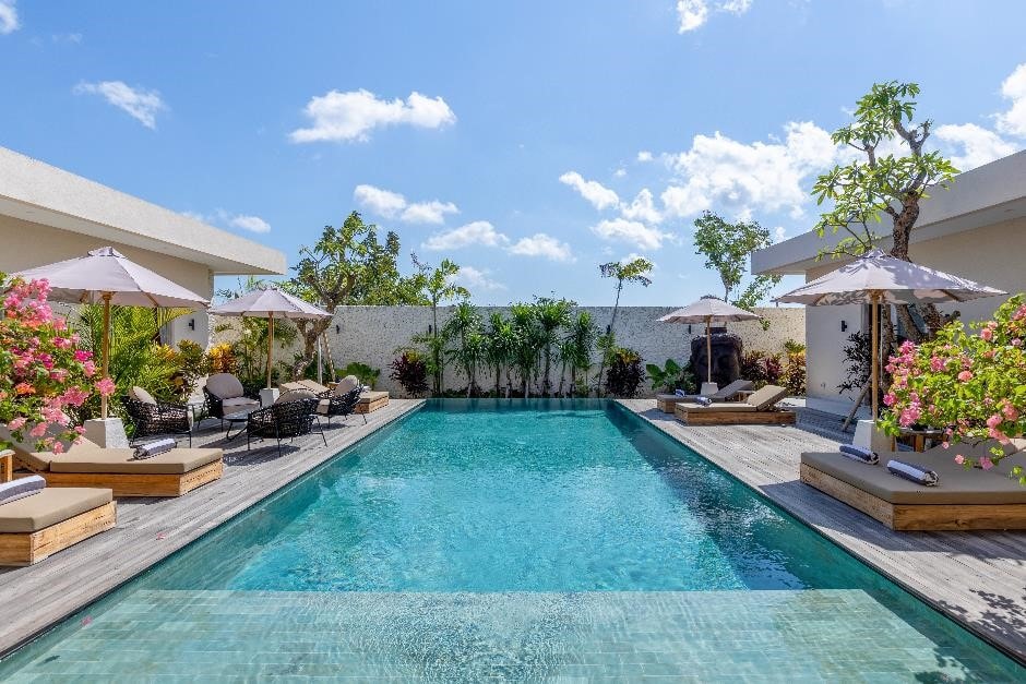 Azzurra: Spacious 4BR Villa 600m to Balangan Beach