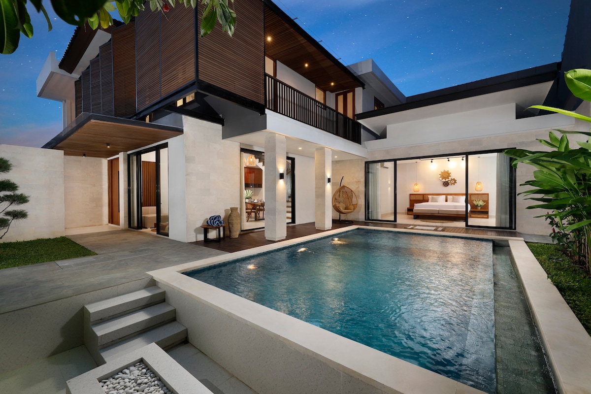 Quiet 4 Bedroom Villa Close to Beach and Nightlive